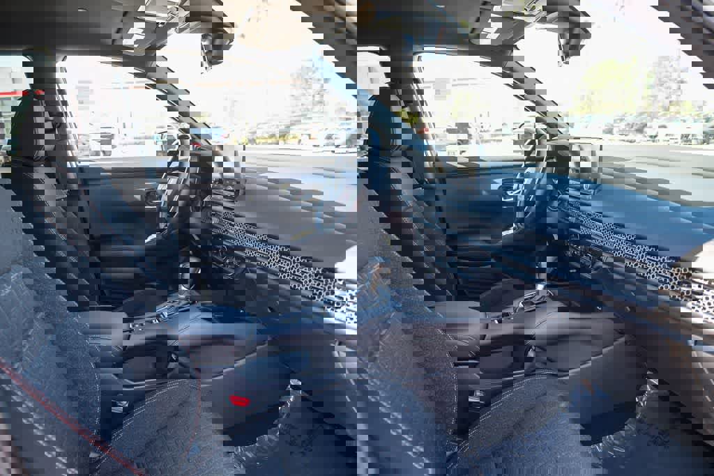 Used 2023 Honda HR-V Sport image 15