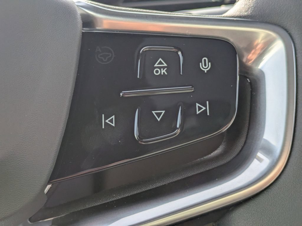 New 2025 Volvo EX90 Ultra AWD/4WD image 28