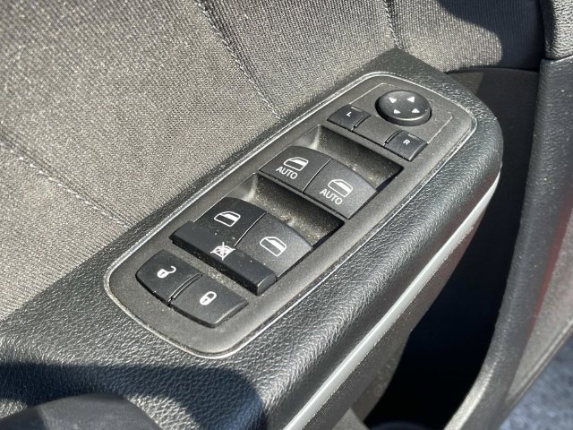 Used 2022 Dodge Charger SXT RWD image 26