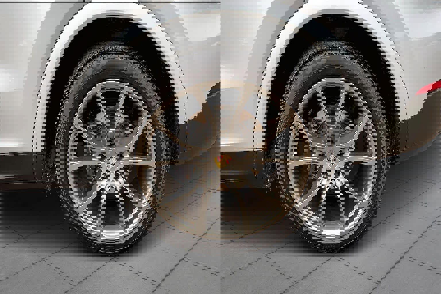 Used 2021 Porsche Cayenne image 9