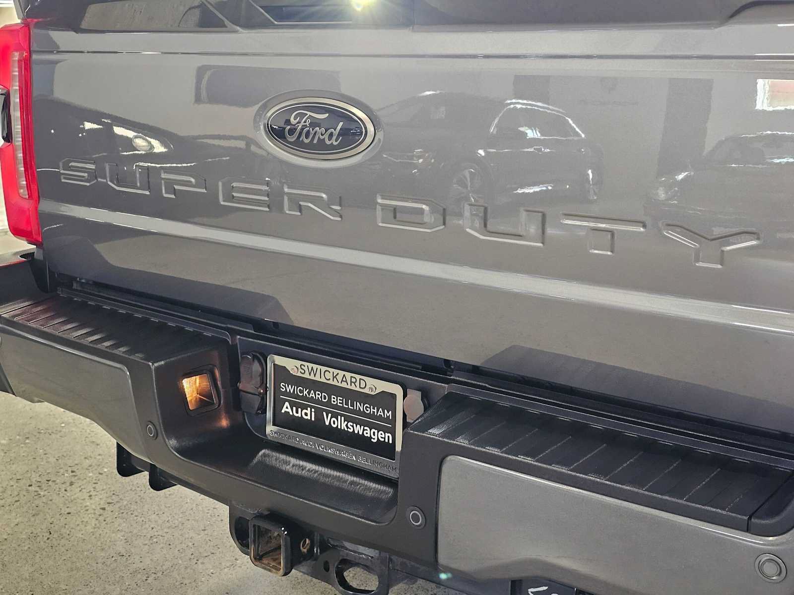 Used 2024 Ford F250 Lariat w/ Black Appearance Package AWD/4WD image 14