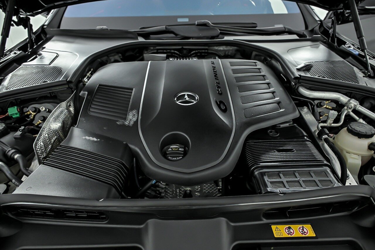 Used 2024 Mercedes-Benz S 580e 4MATIC Sedan image 13
