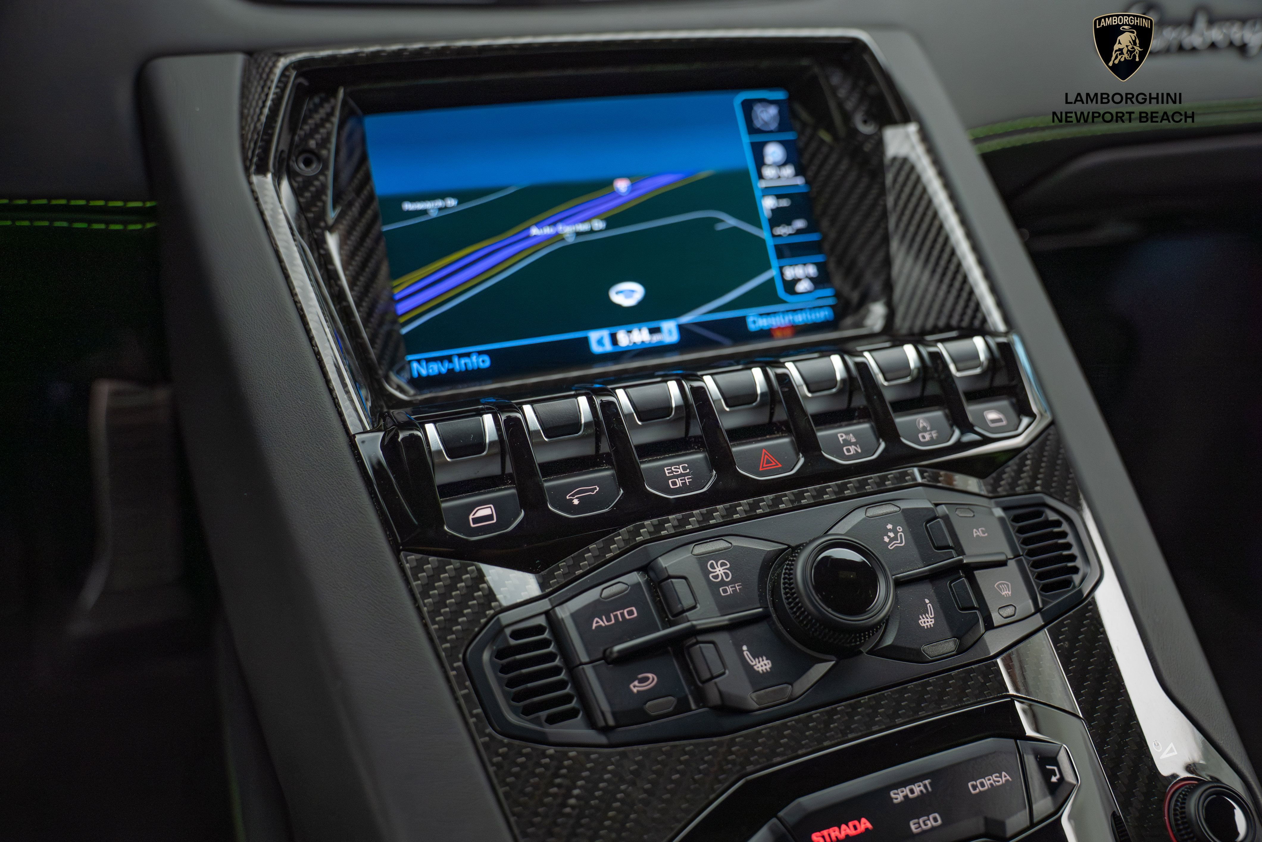 Used 2018 Lamborghini Aventador S image 33