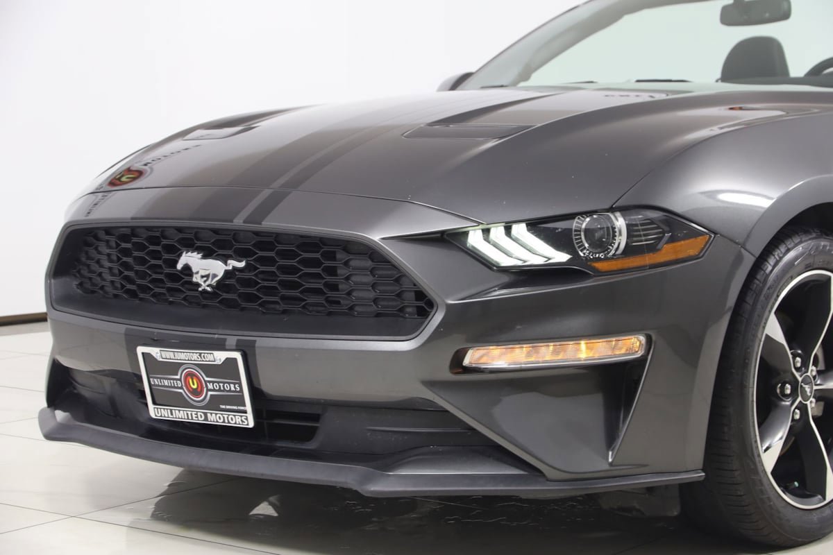 Used 2020 Ford Mustang Convertible RWD image 60