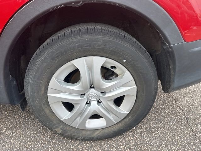 Used 2015 Toyota RAV4 LE image 26