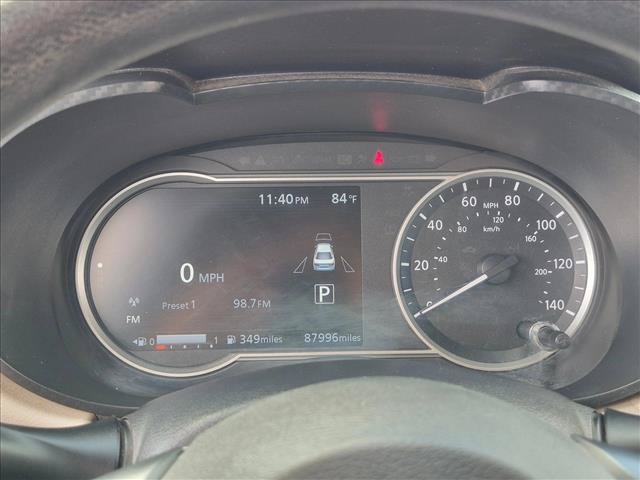 Used 2021 Nissan Versa SV FWD image 14
