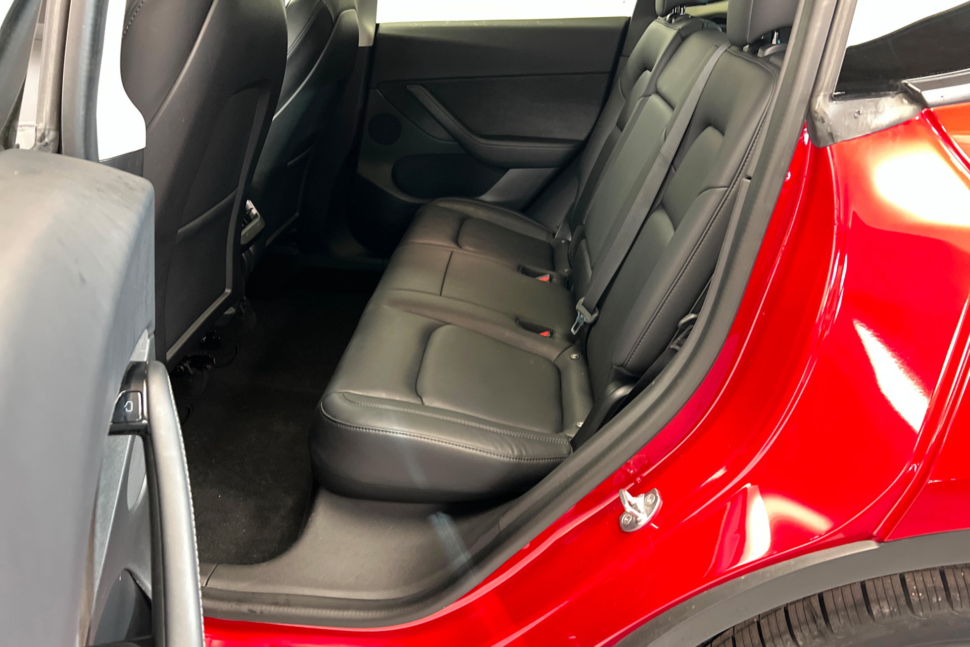 Used 2020 Tesla Model Y Long Range AWD/4WD image 22