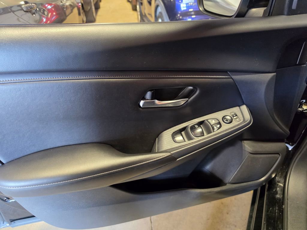 Used 2024 Nissan Sentra SV image 5