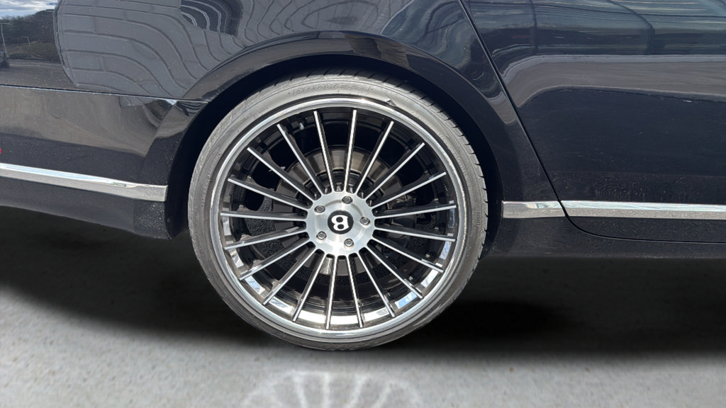 Used 2013 Bentley Mulsanne RWD image 15