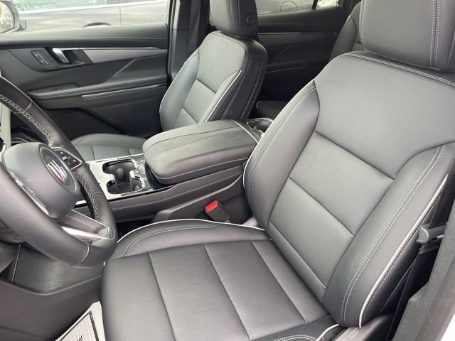 Used 2025 Buick Enclave Preferred FWD image 5