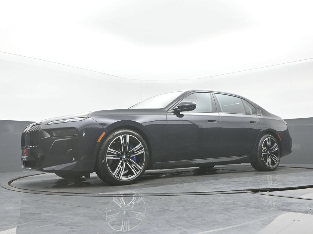 Used 2023 BMW 760i xDrive w/ Luxury Rear Seating Package AWD/4WD image 31