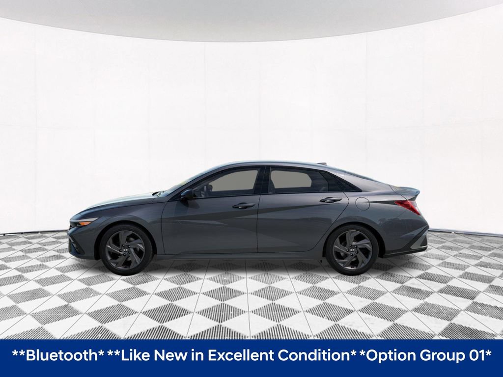 Used 2026 Hyundai Elantra Sport FWD image 5