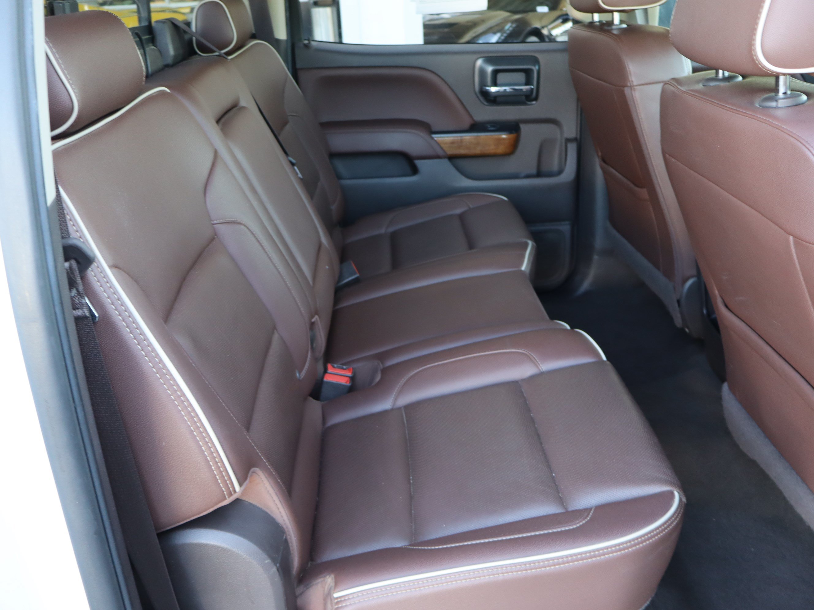 Used 2019 Chevrolet Silverado 2500 High Country w/ Duramax Plus Package AWD/4WD image 37