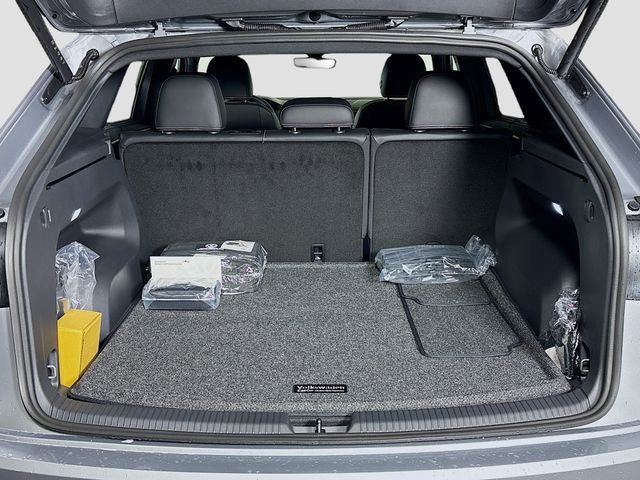 New 2026 Volkswagen Atlas Cross Sport SEL R-Line image 28