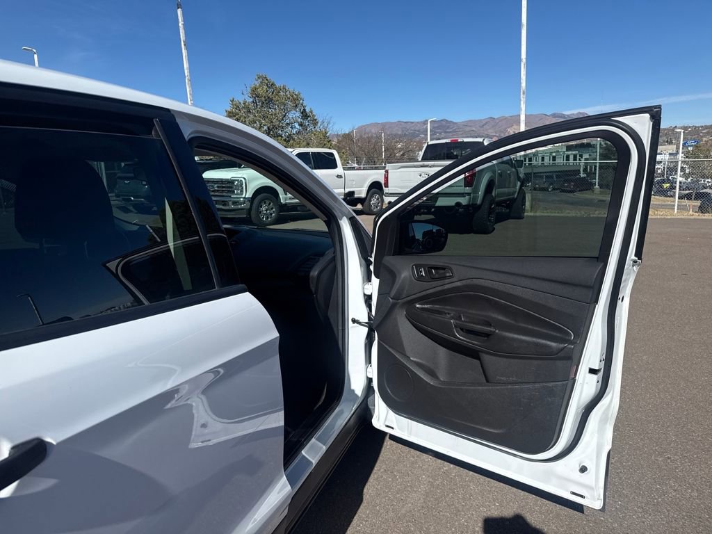 Used 2016 Ford Escape S image 26