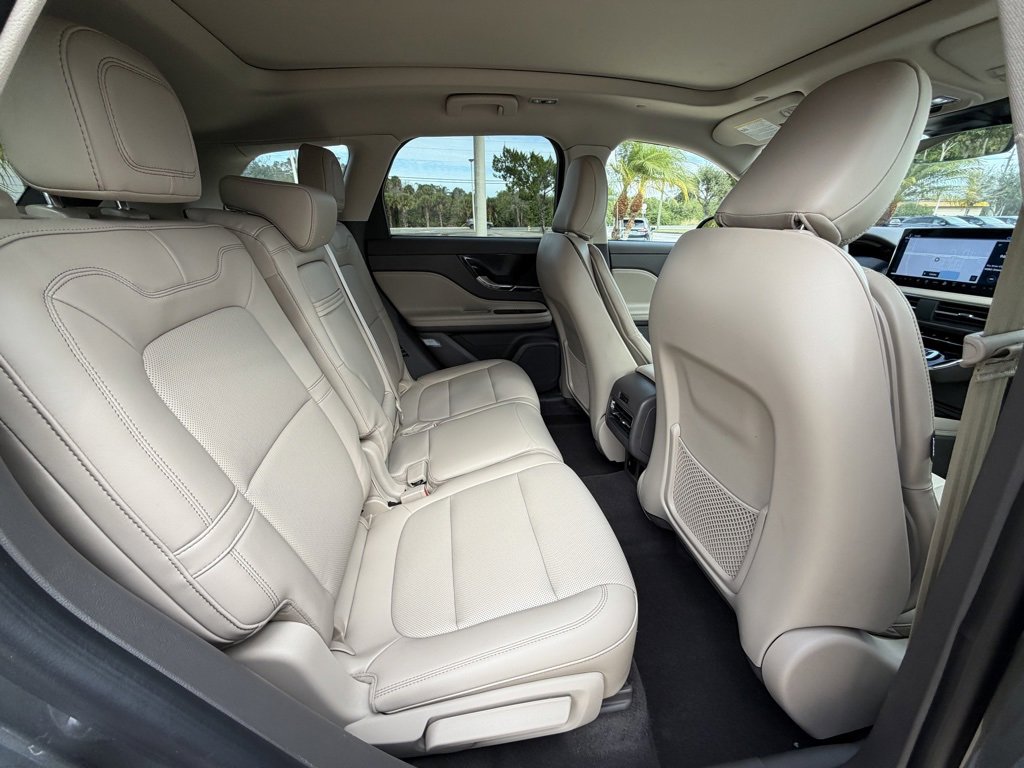 Used 2024 Lincoln Corsair FWD w/ Equipment Group 102A image 31