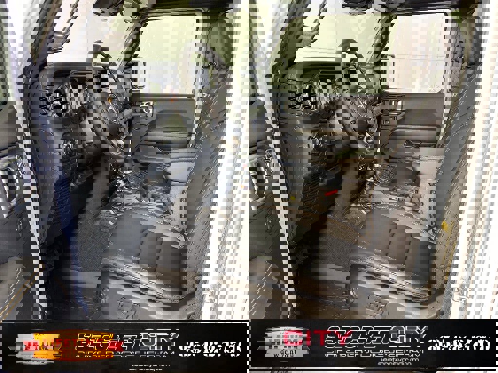 New 2026 Jeep Gladiator Sport image 11