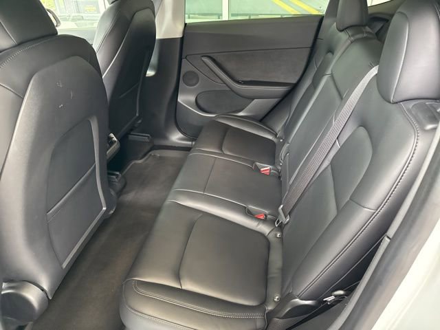 Used 2020 Tesla Model Y Long Range image 17