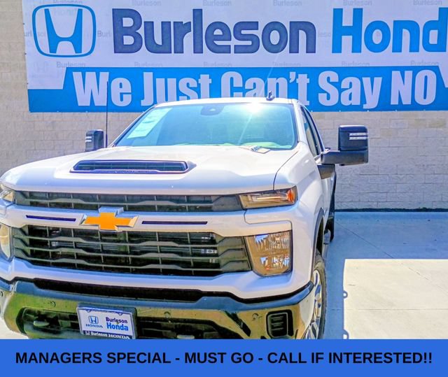 Used 2025 Chevrolet Silverado 2500 Custom w/ Custom Value Package AWD/4WD video 1