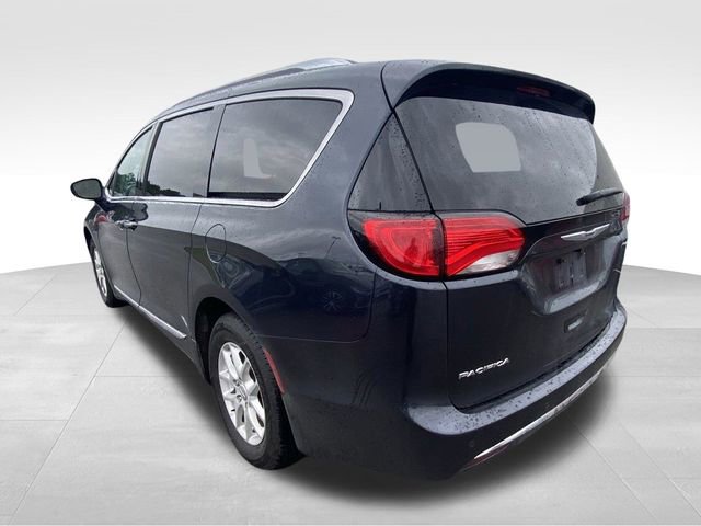 Used 2020 Chrysler Pacifica Touring-L FWD image 7