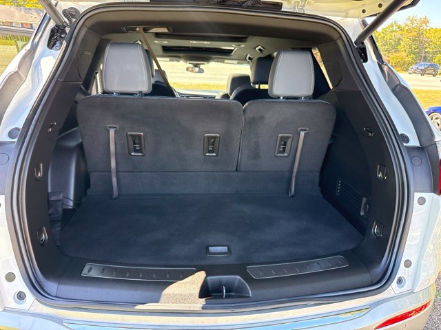 Used 2023 Buick Enclave Essence w/ Experience Buick Package AWD/4WD image 27