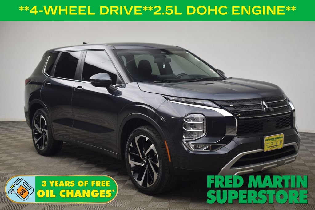 Used 2024 Mitsubishi Outlander SE Black Edition