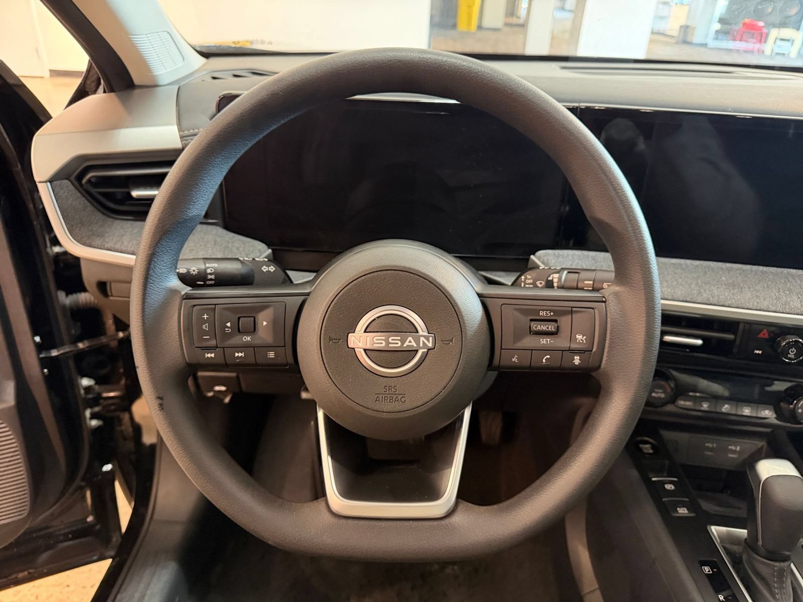 Used 2026 Nissan Kicks SV FWD image 27