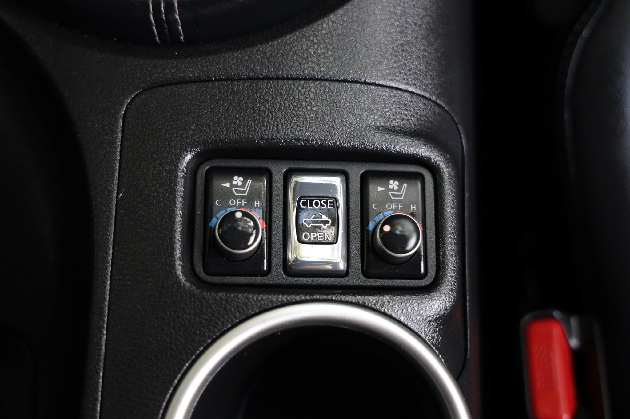 Used 2019 Nissan 370Z Touring RWD image 40