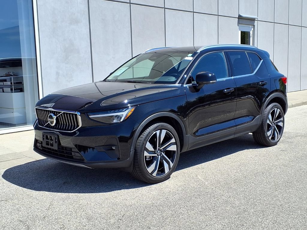 Certified 2023 Volvo XC40 B5 Ultimate w/ Climate Package