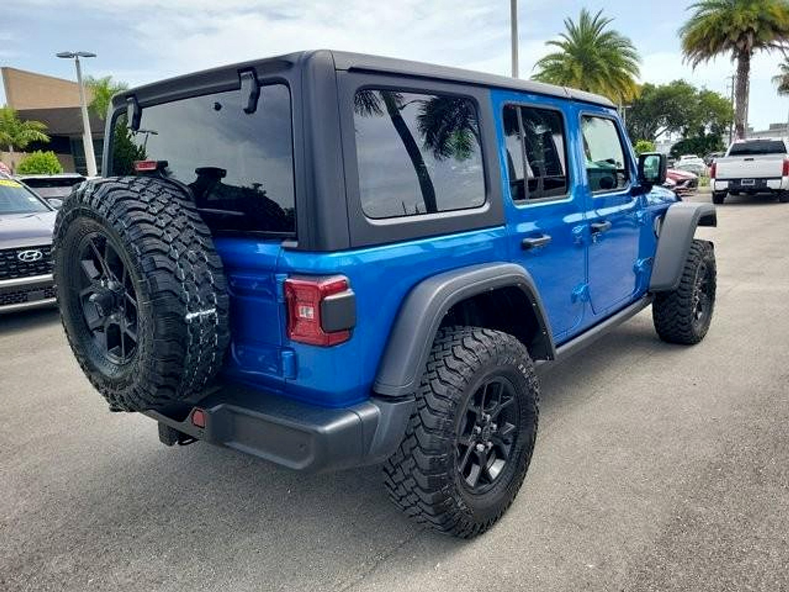 Used 2024 Jeep Wrangler Unlimited Sport AWD/4WD image 5