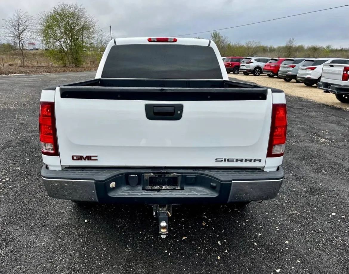 Used 2007 GMC Sierra 1500 SLE w/ Texas Edition image 4