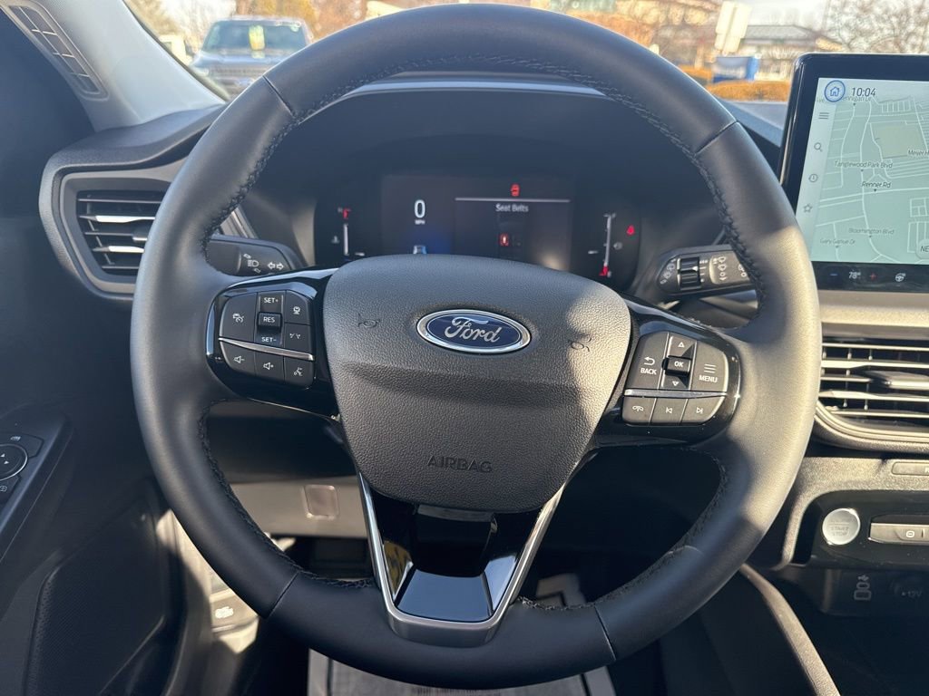 Certified 2025 Ford Escape SE image 25