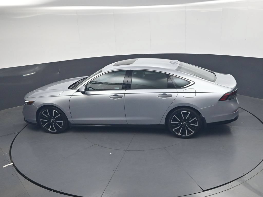 Used 2025 Honda Accord Touring image 25