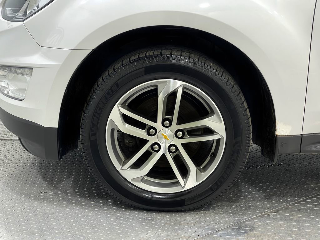 Used 2016 Chevrolet Equinox LTZ w/ Enhanced Convenience Package image 36