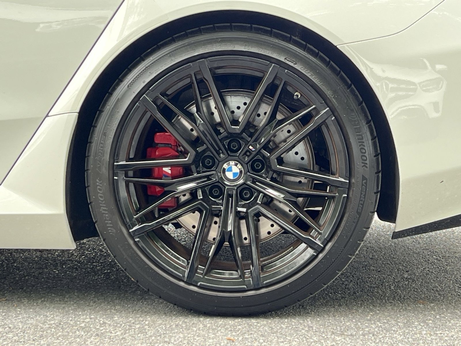 Used 2025 BMW M5 AWD/4WD image 17