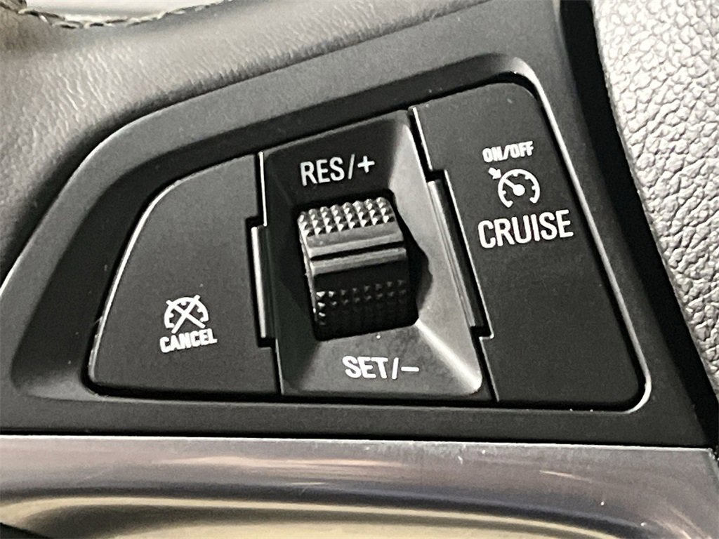 Used 2021 Buick Encore Preferred w/ Safety Package image 24