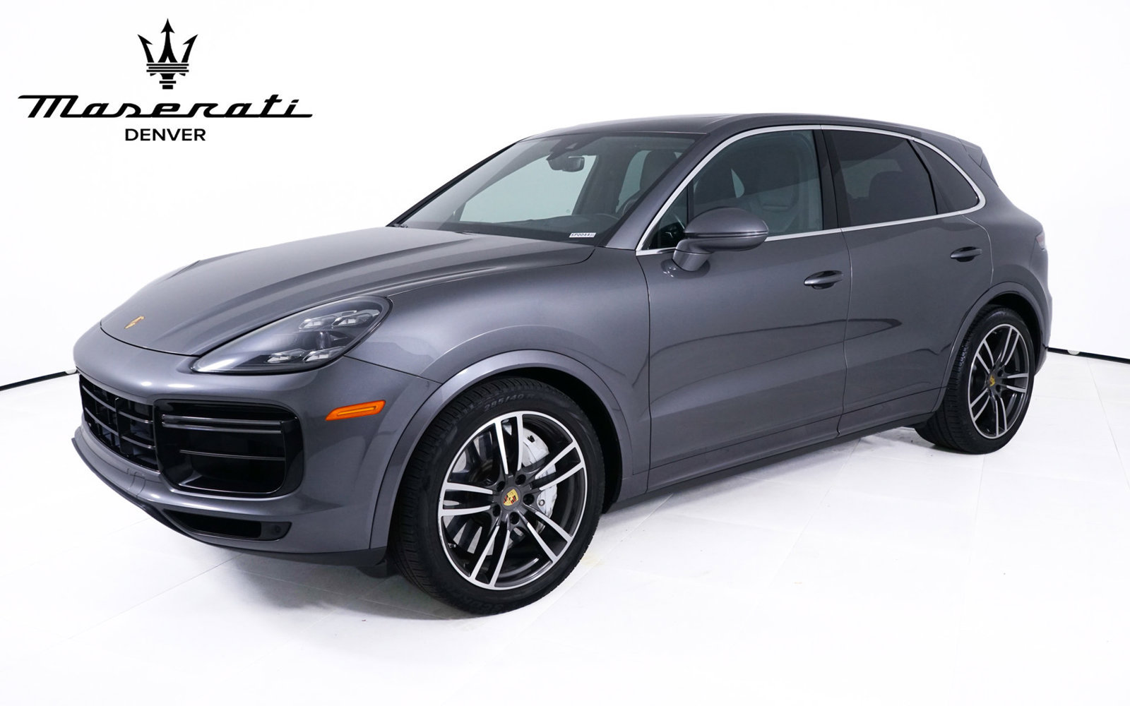 Used 2019 Porsche Cayenne Turbo AWD/4WD image 1