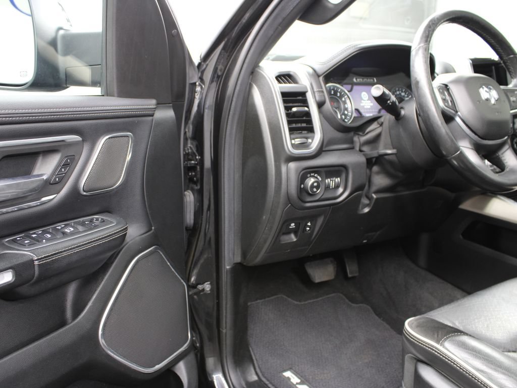 Used 2019 RAM 1500 Laramie AWD/4WD image 52