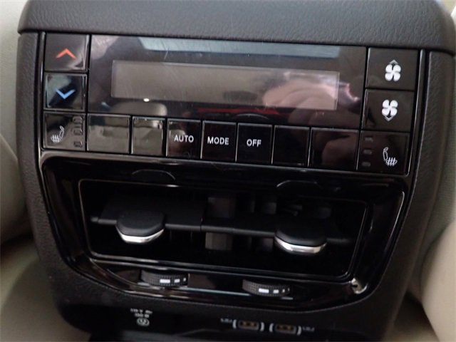 Used 2021 Jeep Grand Cherokee L Limited image 36