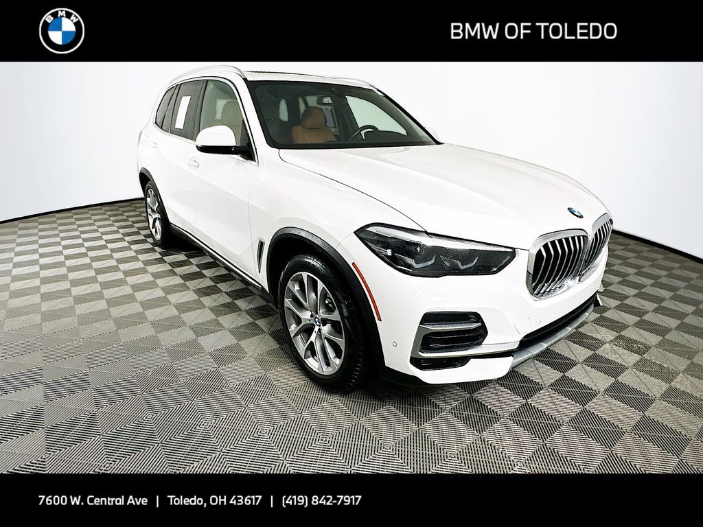 Used 2023 BMW X5 xDrive40i w/ Premium Package image 1