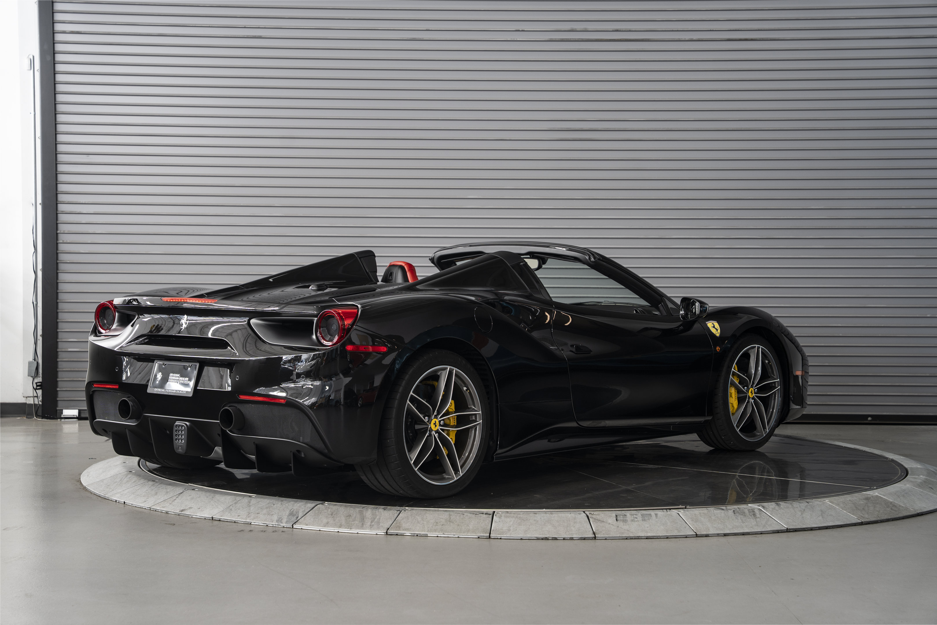 Used 2016 Ferrari 488 Spider RWD image 5
