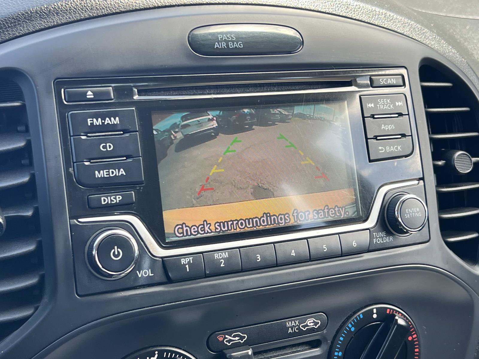 Used 2016 Nissan Juke S image 13