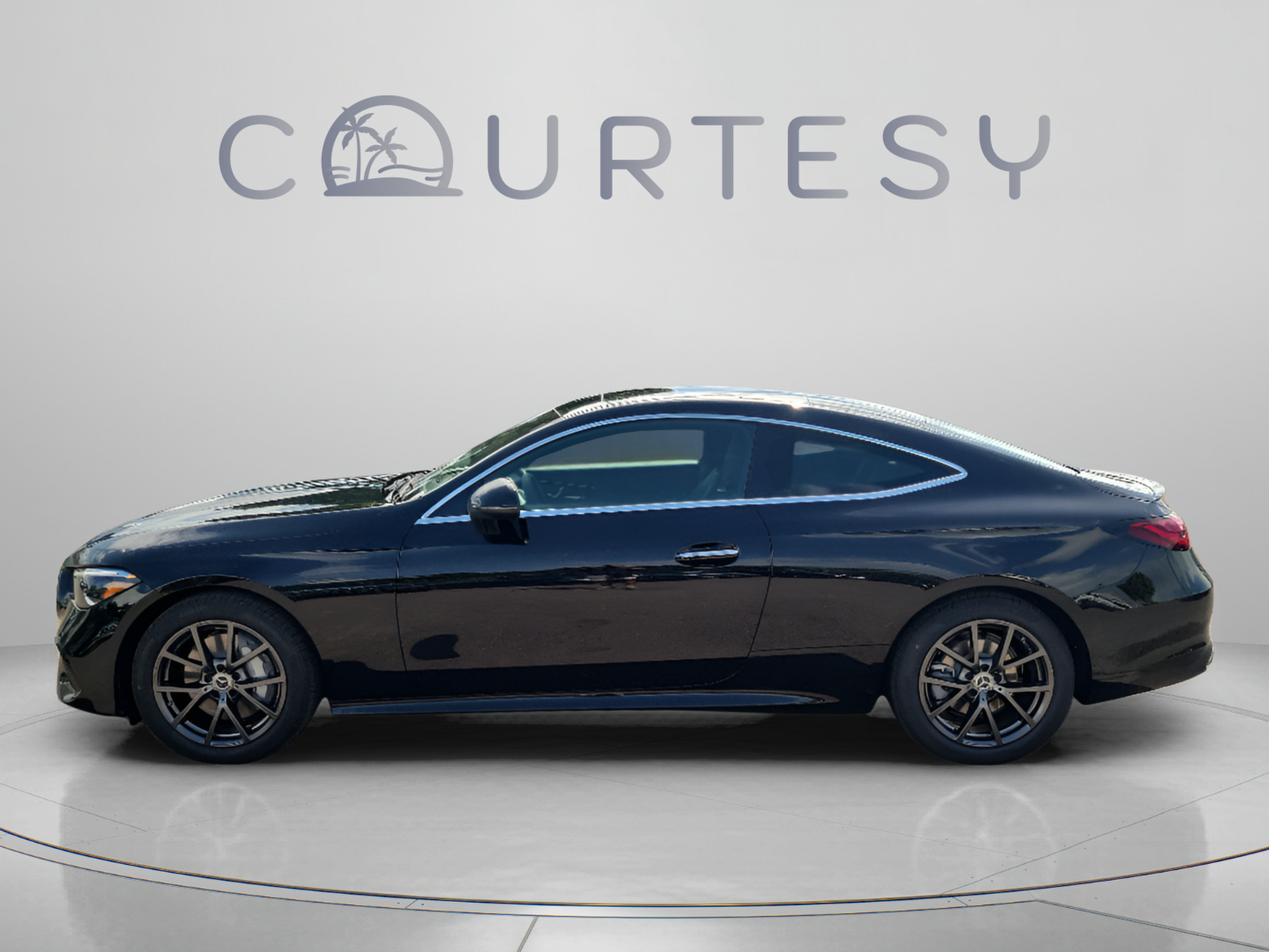 New 2026 Mercedes-Benz CLE 300 4MATIC Coupe image 2