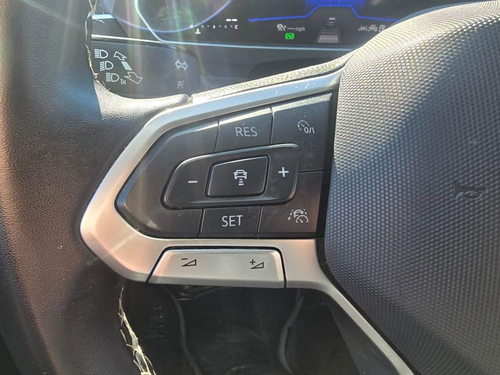 Used 2024 Volkswagen Tiguan SE AWD/4WD image 19