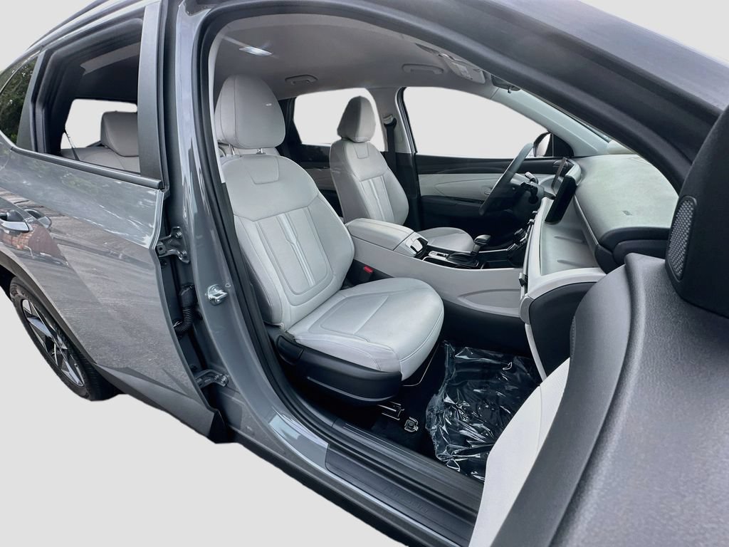 Used 2025 Hyundai Tucson SEL FWD image 25
