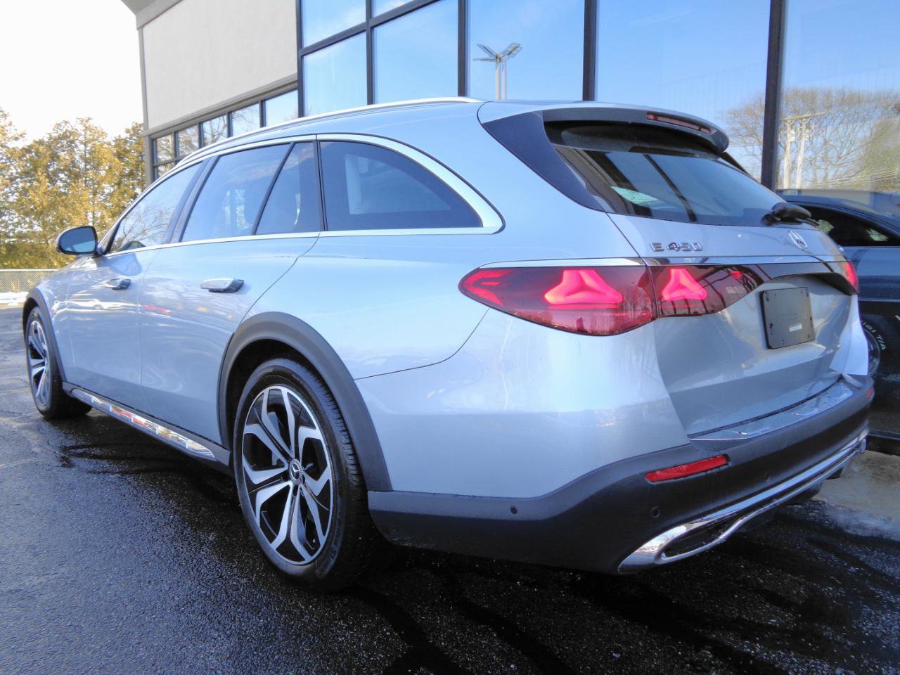 Used 2025 Mercedes-Benz E 450 4MATIC All-Terrain Wagon image 7