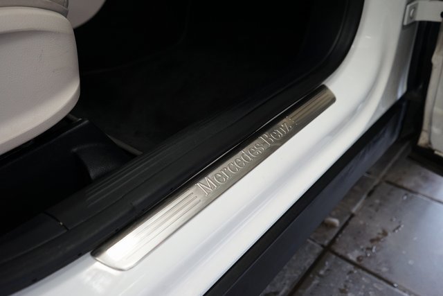 Used 2021 Mercedes-Benz GLB 250 GLB 250 image 42