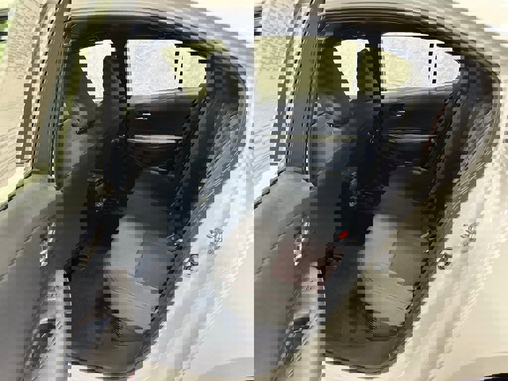 Used 2025 Toyota Corolla SE image 44