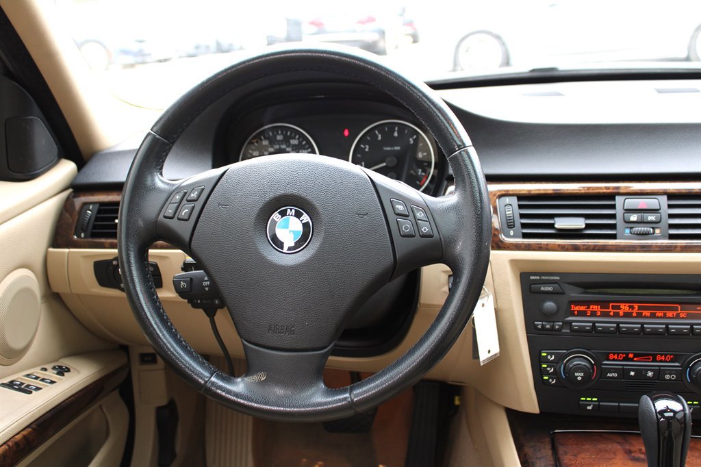 Used 2006 BMW 325xi Sedan image 19