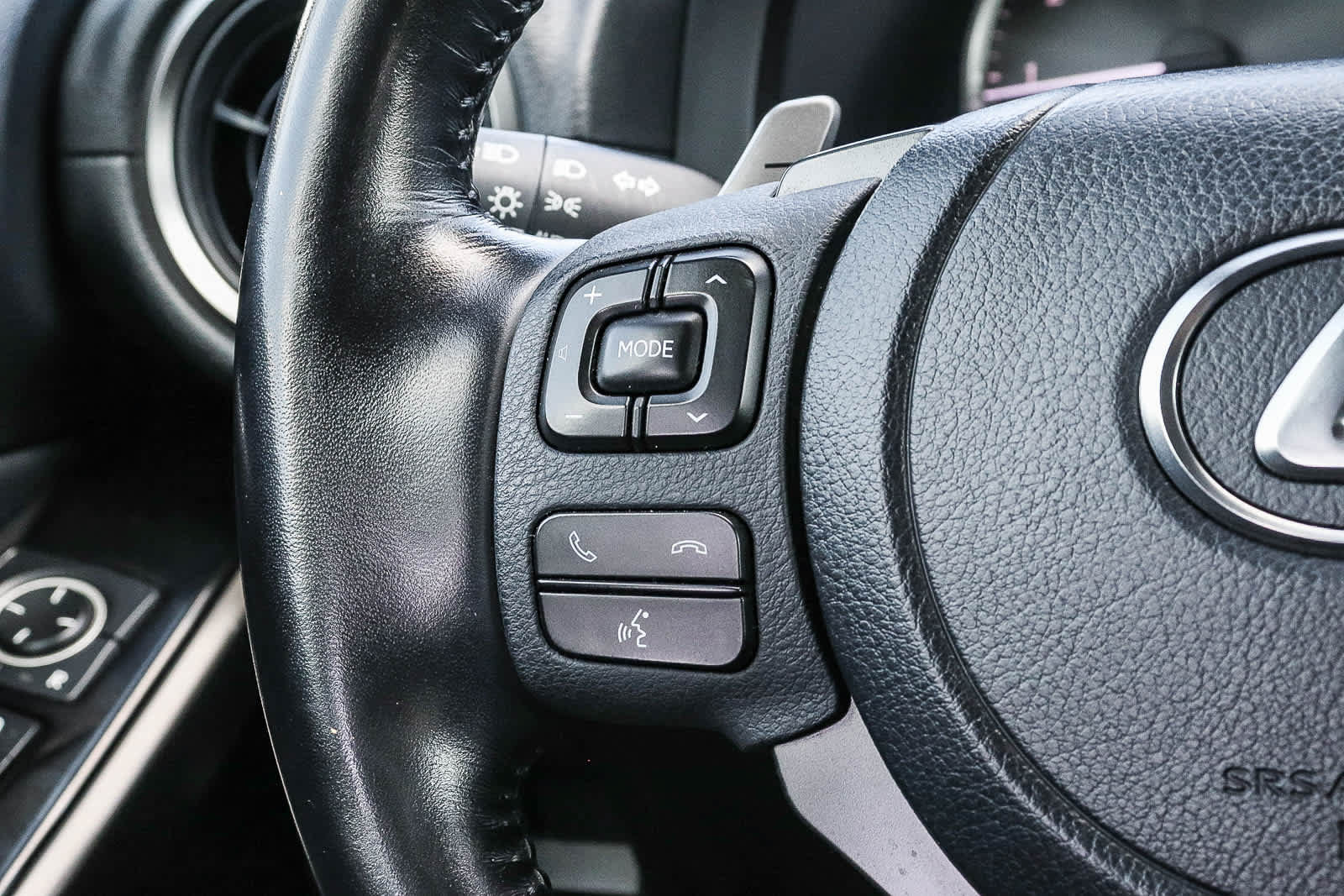 Used 2021 Lexus IS 300 w/ Comfort Package RWD image 22